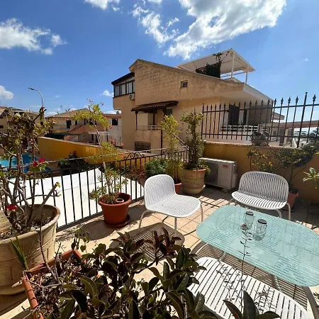 Magda - Private Pool 20 Pax *