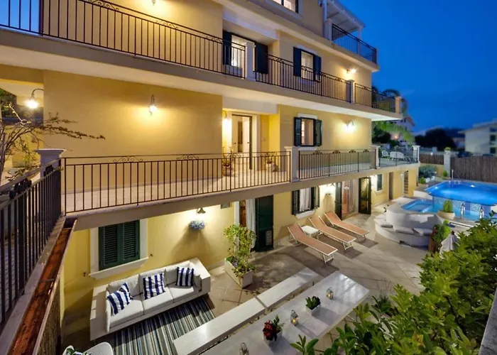Magda - Private Pool 20 Pax Marina di Ragusa